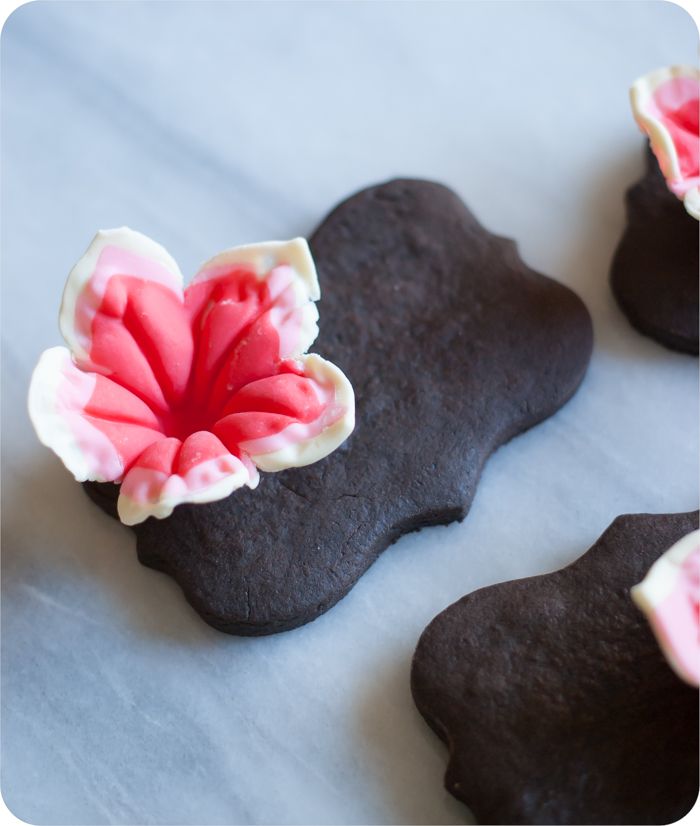 petunias made from modeling chocolate for decorating cakes and cookies