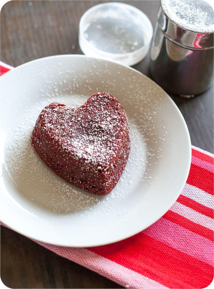 mini heart-shaped red velvet lava cakes ... so cute for Valentine's Day dessert!