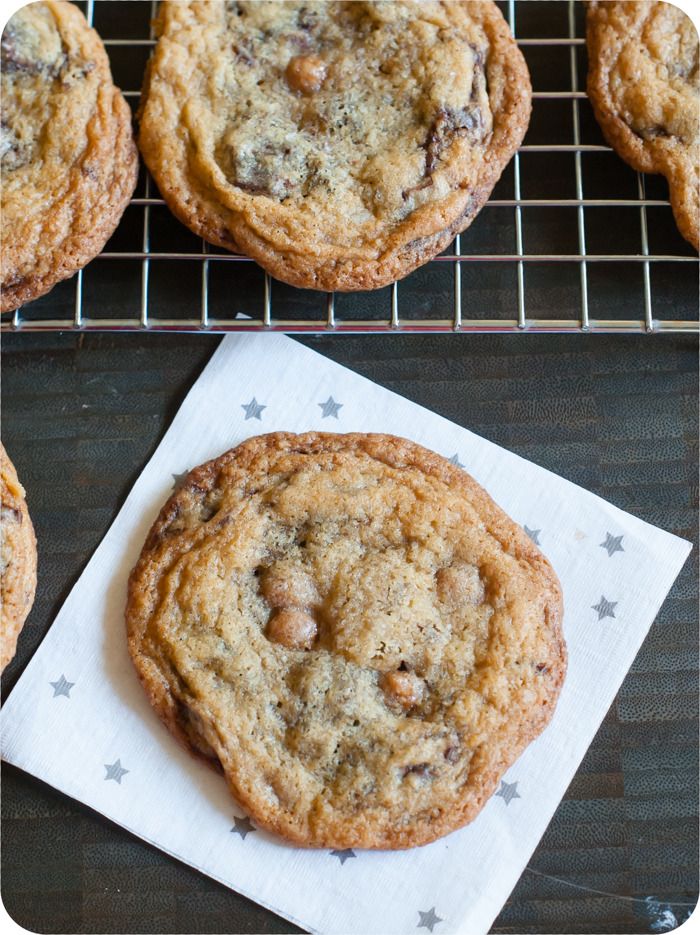 salted caramel chocolate chunk cookies ... big, buttery, chewy cookies for back-to-school or anytime!