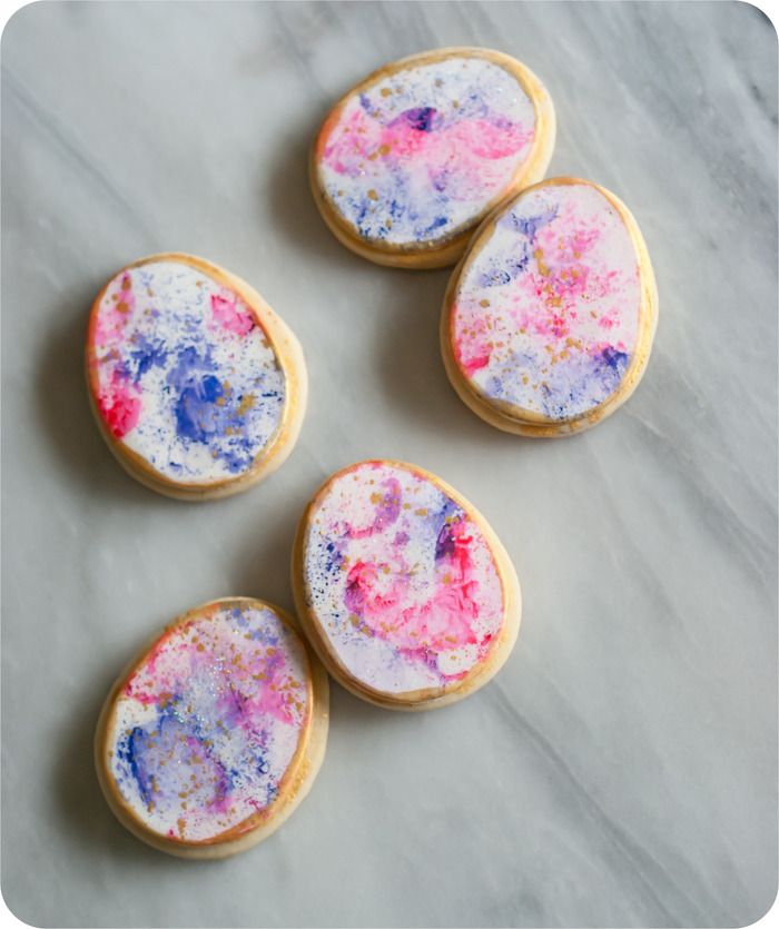 watercolor gold-speckled easter egg decorated cookies