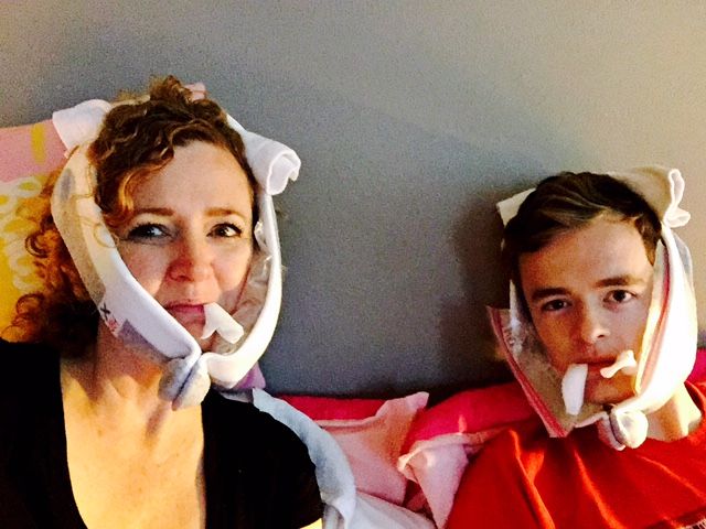 homemade ice packs and head wraps for wisdom teeth removal