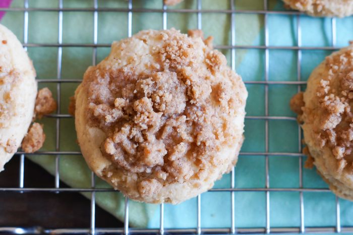 Cream Cheese Coffeecake Cookies ... soft, pillowy, cream cheese cookies with a generous streusel topping