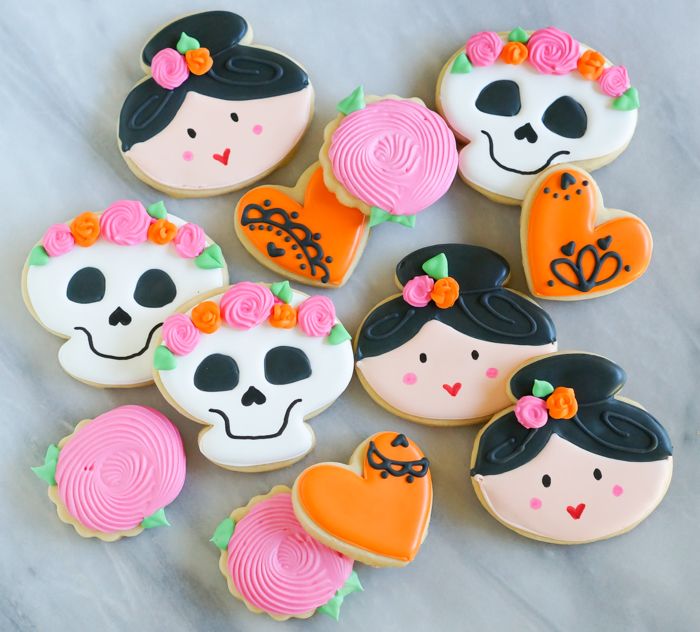 Dia de los Muertos Decorated Cookies > decorating tutorial