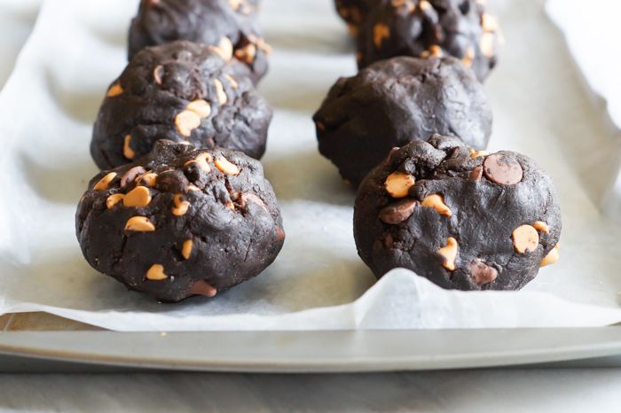 HUGE! > copycat Levain Bakery Chocolate Peanut Butter Chip Cookies