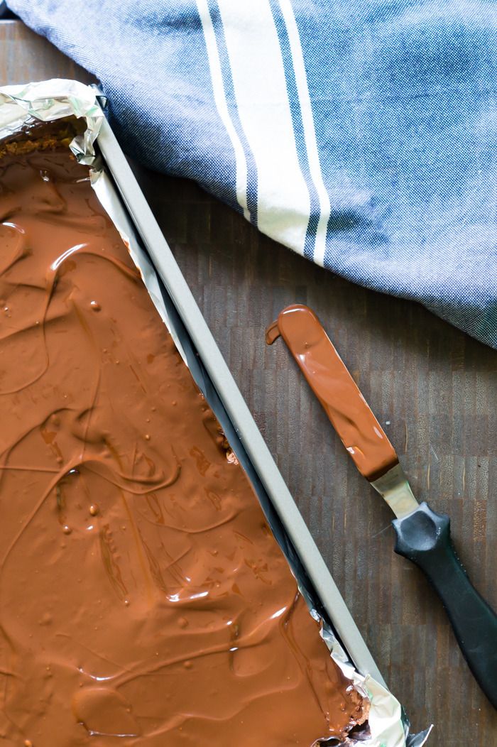 No-Bake Nutella Cracker Bars