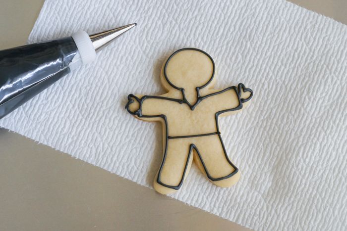 how to make Pier Giorgio Frassati decorated cookies