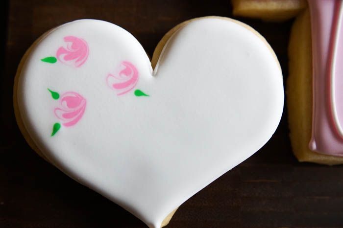 decorated baptism cookies | bakeat350.net