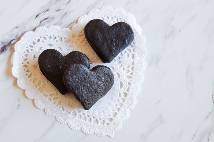 Heart-Shaped Chocolate Hazelnut Sandwich Cookies ♥
