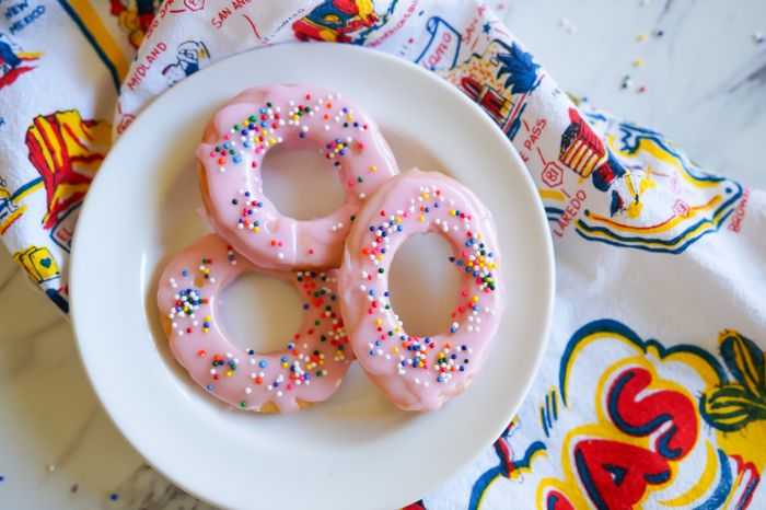 Pie Dough-Nuts: 4 Uses for Pie Dough other than pie! | bakeat350.blogspot.com