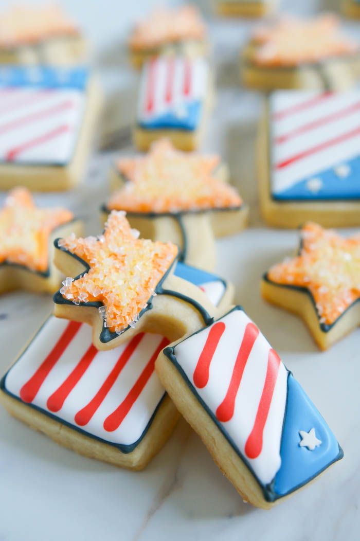 How to make Fourth of July Fireworks decorated cookies | bakeat350.net