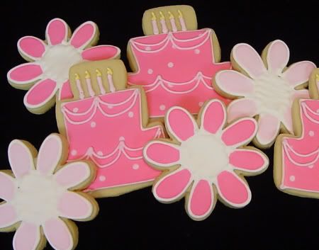 pink cakes and daisies