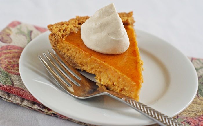 sweet potato pie plus links to several pies perfect for Thanksgiving!