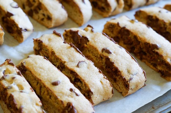 how to make biscotti + espresso chip biscotti recipe and more flavor combinations