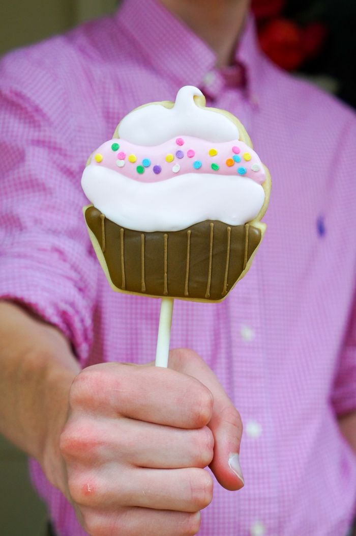 how to make cookies on a stick | bakeat350.blogspot.com for The Pioneer Woman Food & Friends