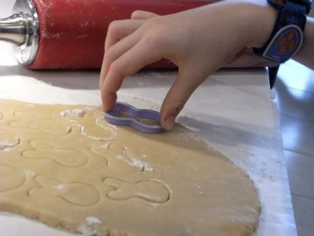 j cutting cookies