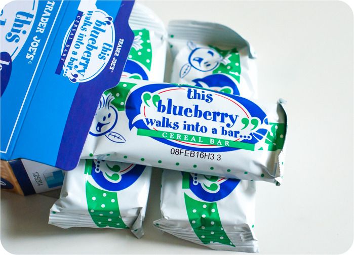 trader joe's blueberry cereal bars review : part of a weekly review series of tj's desserts and treats