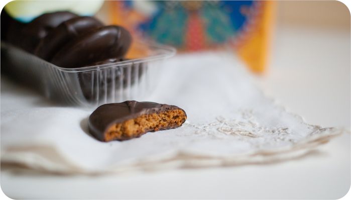 trader joe's dark chocolate triple ginger cookies review