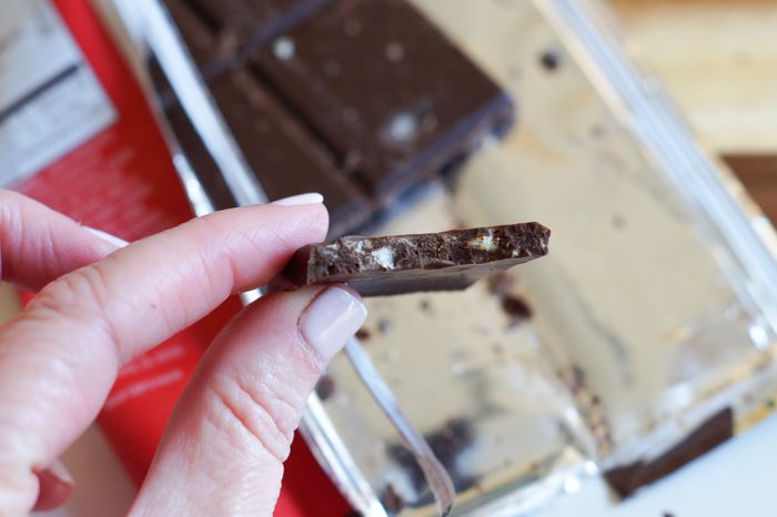 trader joe's fireworks chocolate bar review : part of a weekly #traderjoes review series