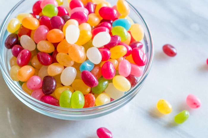 trader joe's gourmet jelly beans review : part of a weekly review series of tj's desserts and treats