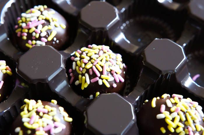a review of Trader Joe's Joe Joe's Truffles | weekly #traderjoes review series from bakeat350.net
