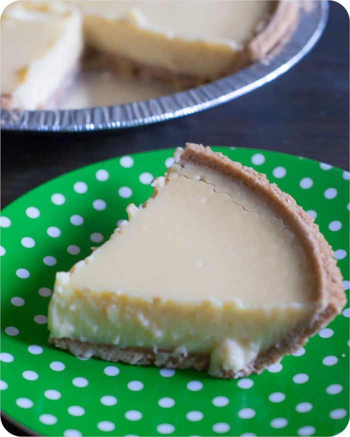 trader joe's weekly dessert review. this week: key lime pie