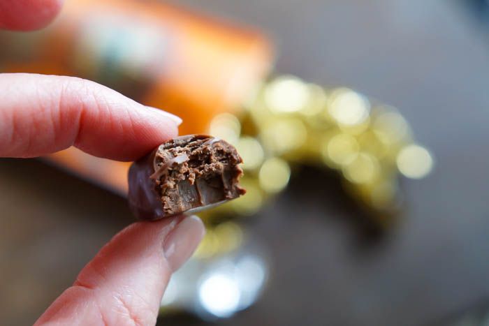 a review of Trader Joe's Mocha Crunch Cremes