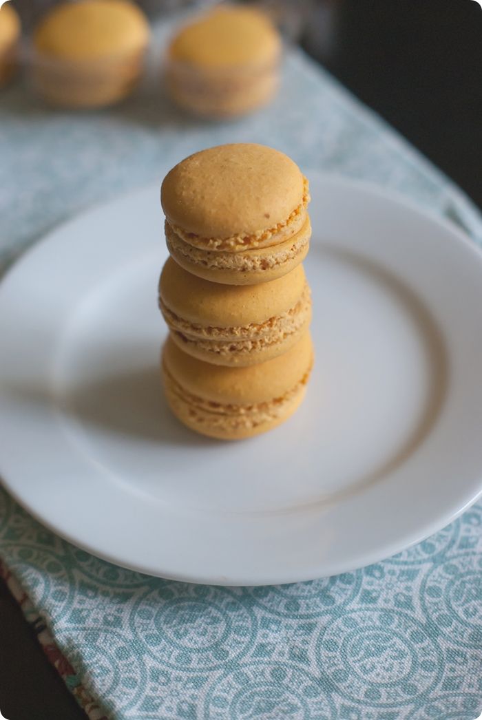 trader joe's pumpkin macarons review