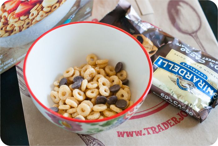 trader joe's pumpkin treats review: part of a weekly review series of tj's desserts and treats