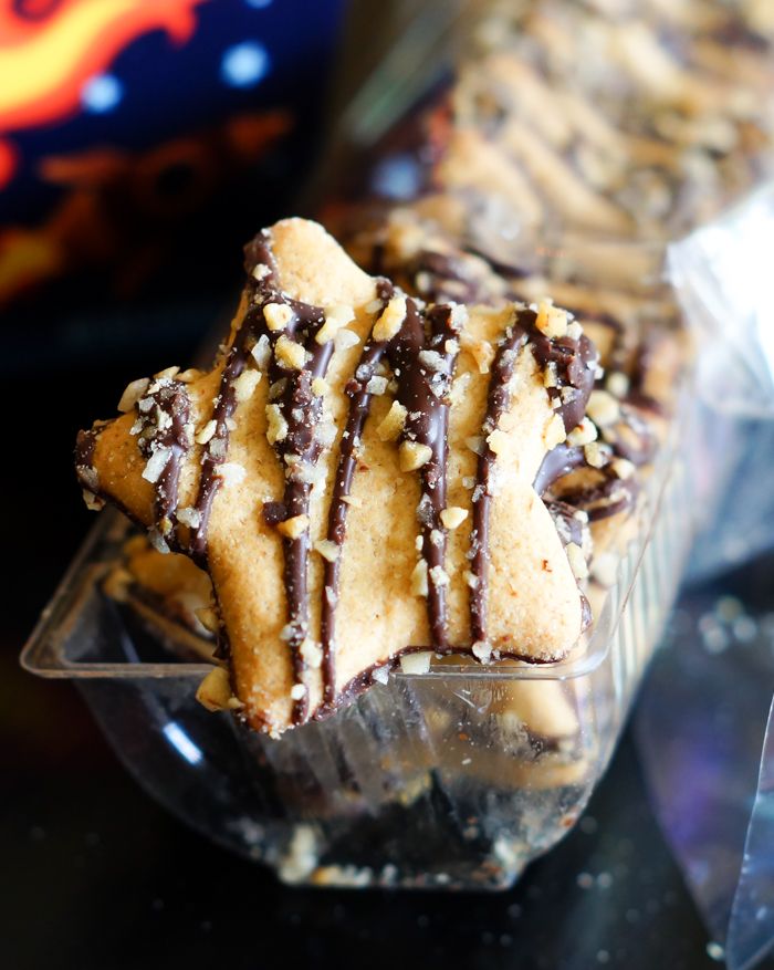 trader joe's shooting stars cookies review : part of a weekly #traderjoes review series
