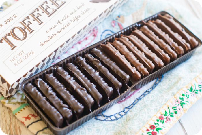 trader joe's toffee chips review : part of a weekly review series of tj's desserts and treats