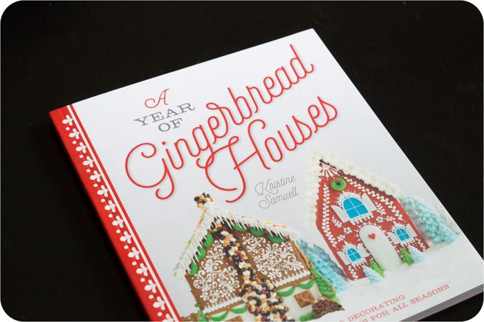 year of gingerbread houses cover cropped photo year of gingerbread houses 1 of 8.jpg