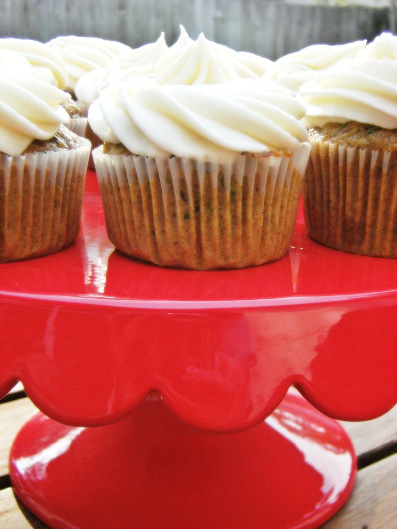 Kiddo in the Kitchen : Zucchini Spice Cupcakes - Bake at 350°
