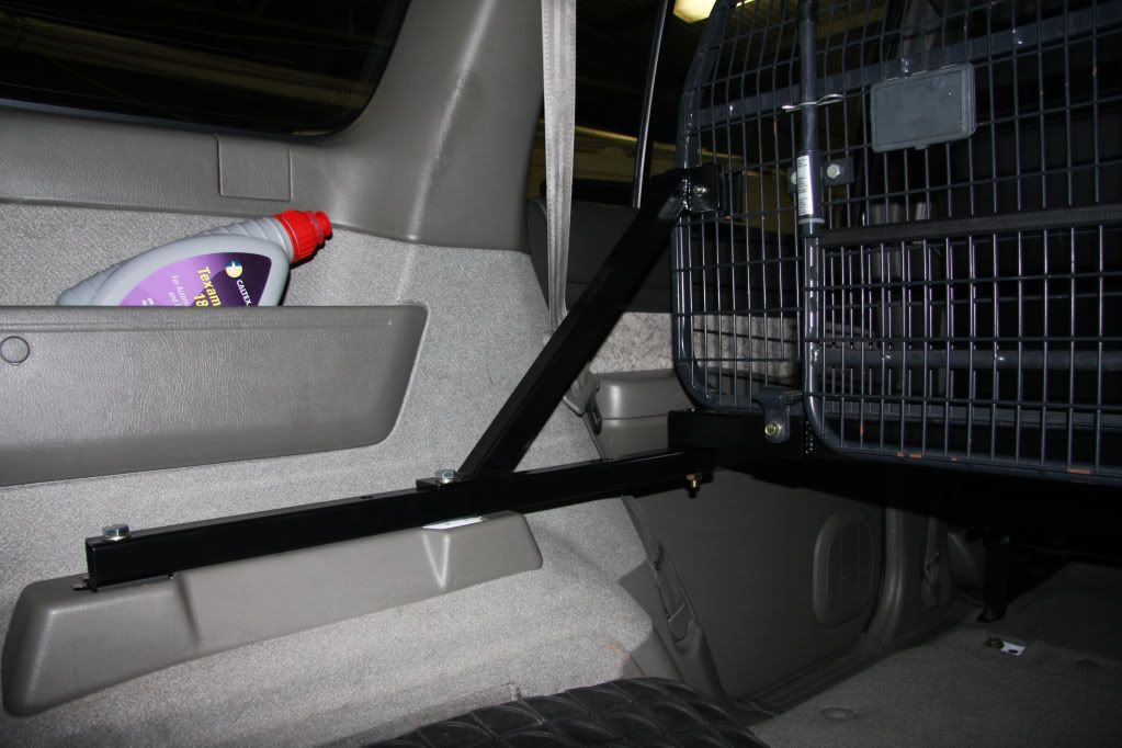 Nissan pathfinder r50 cargo barrier #5