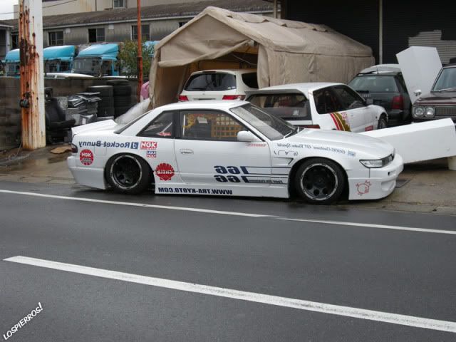 http://i638.photobucket.com/albums/uu105/Samn1511/rocketbunny.jpg