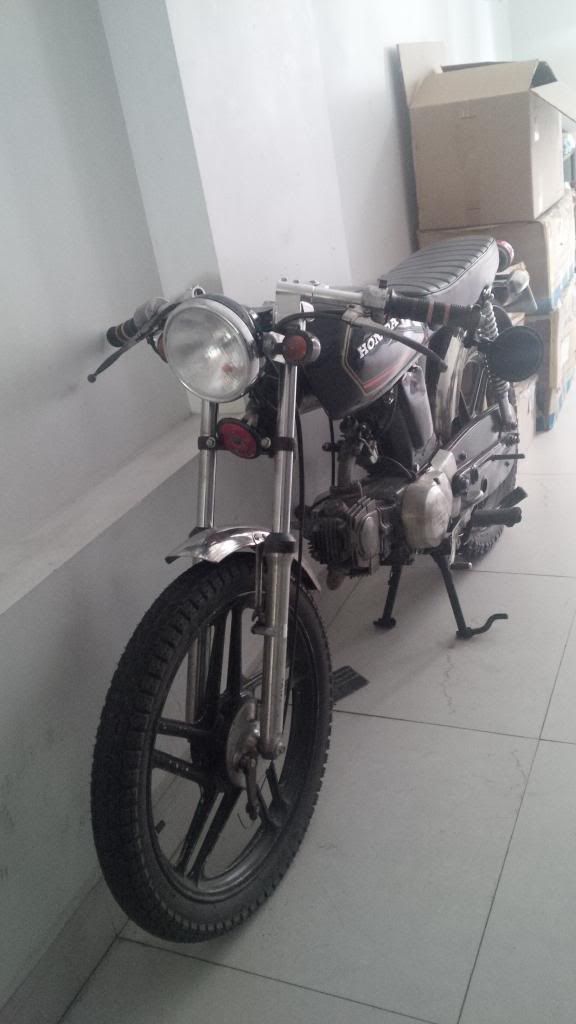 Honda 67 độ nhẹ cafe racer cần bán!