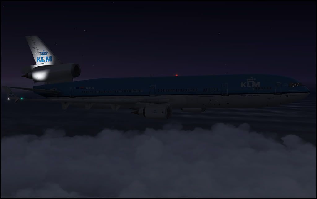 KLM785-35.jpg