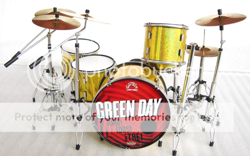 Miniature Guitar Green Day  Uno Dos Tre  Guitar, Bass and Drums Set